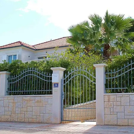 公寓 On Gorana Pavlova 24 *