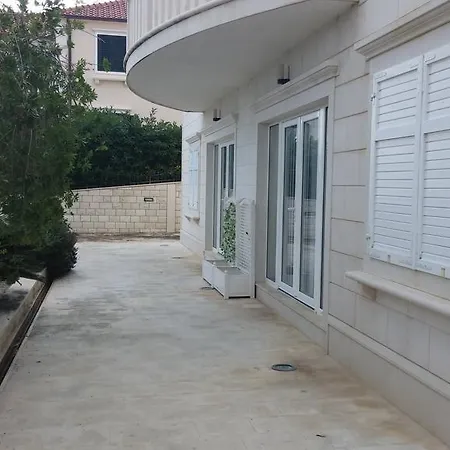 On Gorana Pavlova 24 公寓